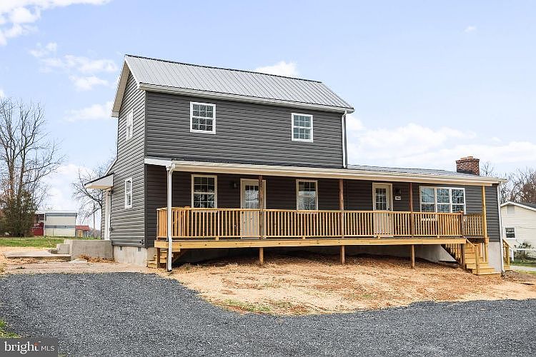 1st image of 204 Hanshew Ln