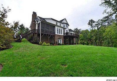 1st image of 225 Buckner Hill Ln