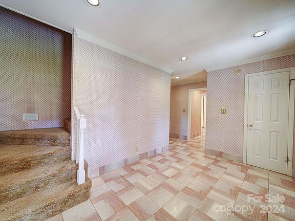 5th image of 3705 Eaglebrook Dr