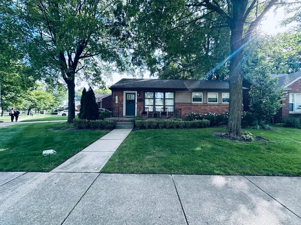 1283 E Melton Rd, Birmingham, MI 48009