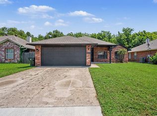 2133 Harbor Dr, Norman, OK 73071