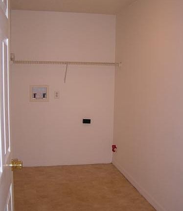 2nd image of 1550 19th St