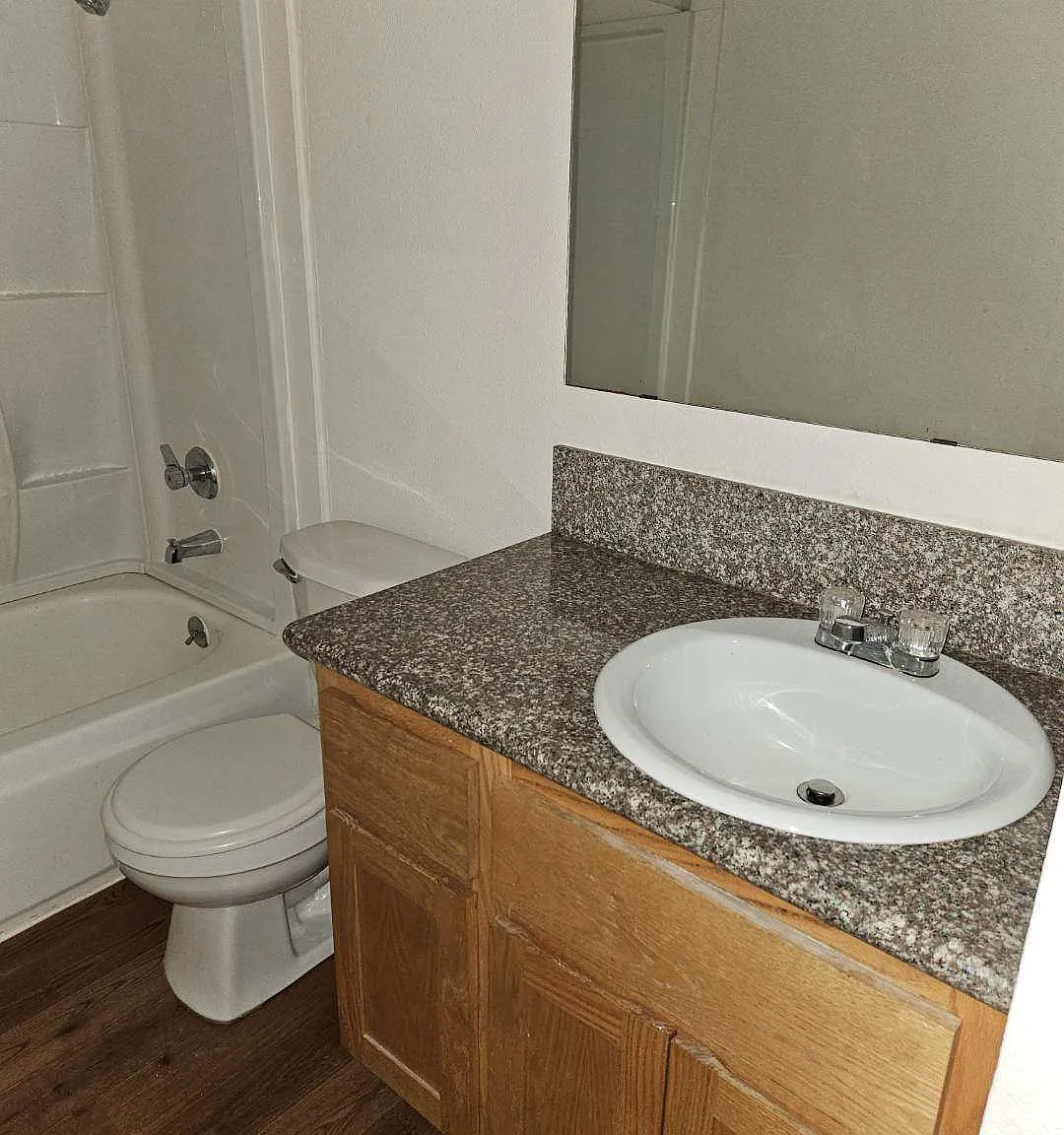 8231 NE Broadway St — Photo 4