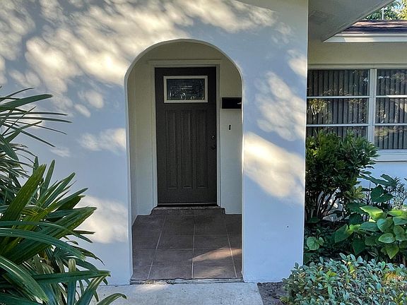3rd image of 1740 Opal Ln