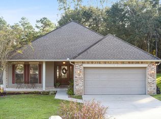 9828 Ala Moana St, Diamondhead, MS 39525
