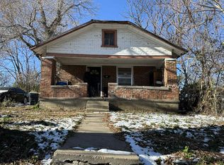 7110 S Benton Ave, Kansas City, MO 64132
