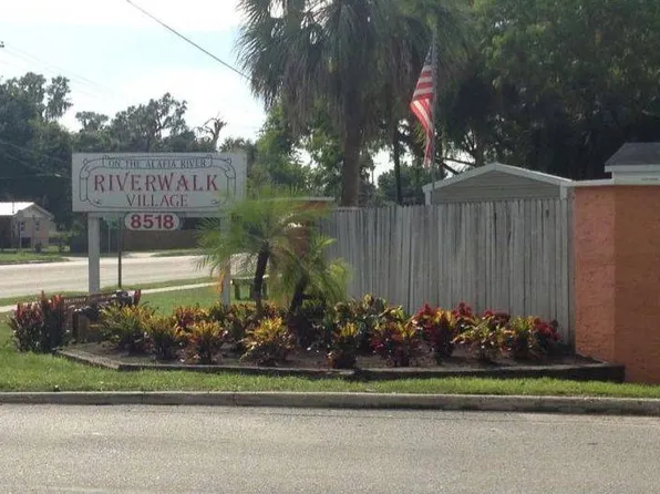 8518 Gibsonton Dr #102, Gibsonton, FL 33534