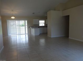 2122 NE 15th Ave, Cape Coral, FL 33909