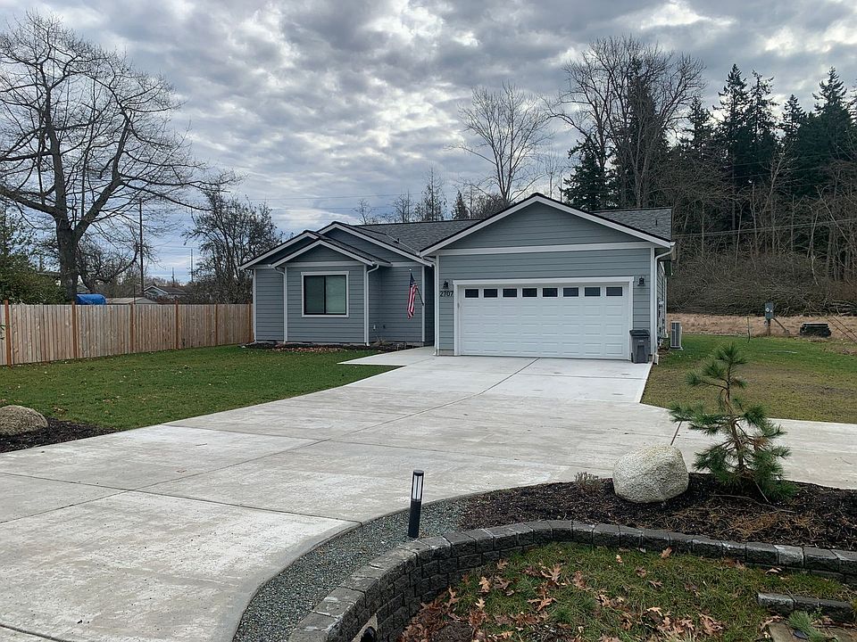 1st image of 2707 Oakes Ave