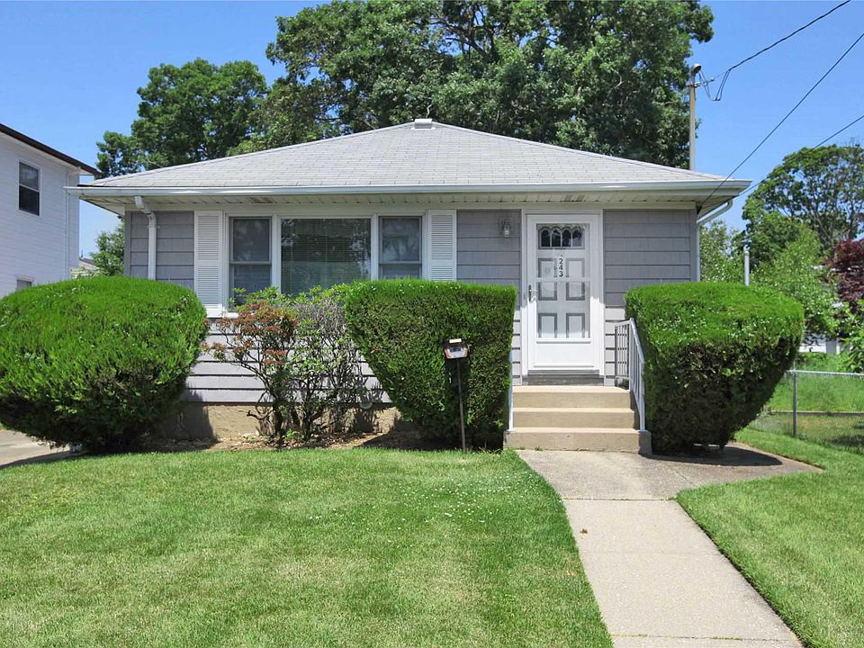 1st image of 2431 Gladmore St