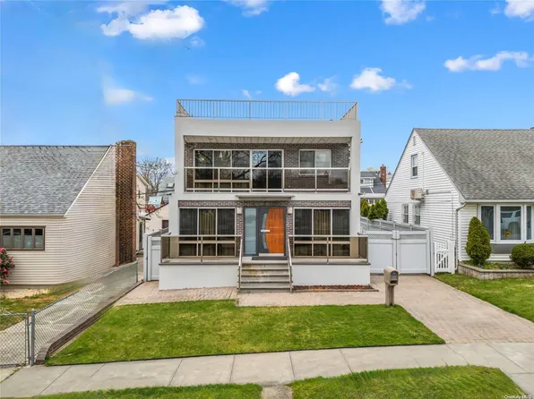 14-22 142nd Street, Whitestone, NY 11357