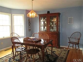 2nd image of 119 Evergreen Ct