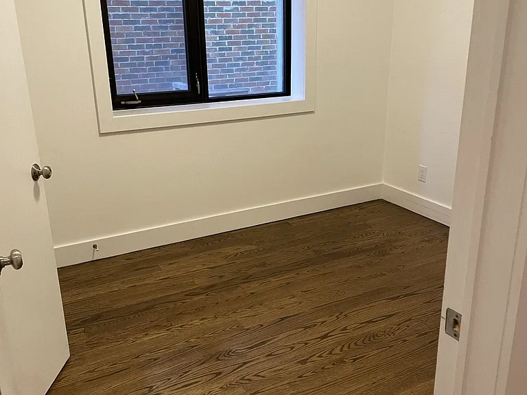 111 Lippincott St #MAIN — Photo 16
