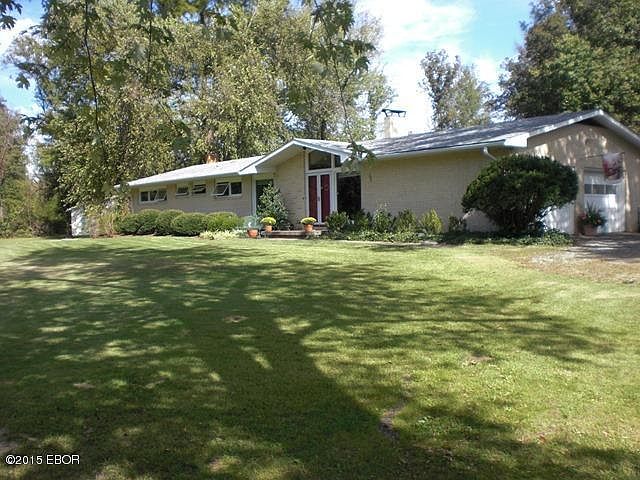 1st image of 5012 Sassafras Ln