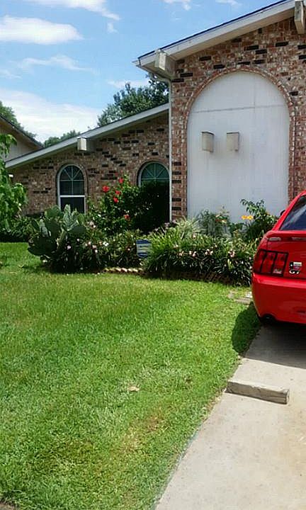 1st image of 5525 Windsor Forest Dr
