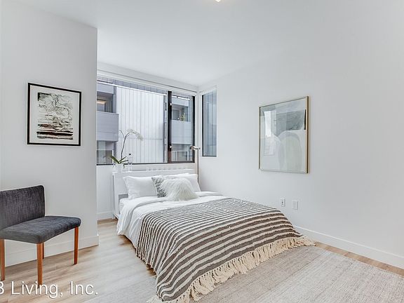 5th image of 601 Tennessee St #305