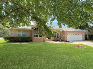 2983 Shearwater Dr, Navarre, FL 32566