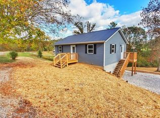 3526 Neighborhood Rd, Gallipolis, OH 45631