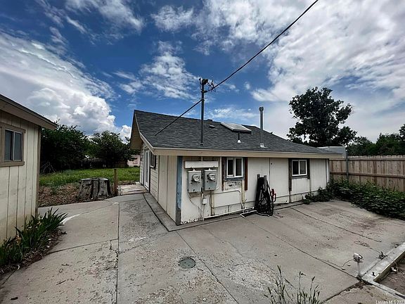 2nd image of 1006 S Railroad Ave