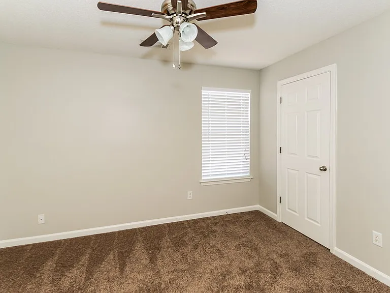 225 Magnolia Garden Ln — Photo 13