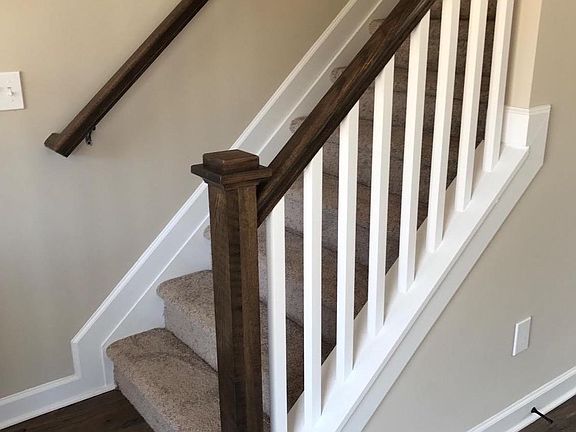 5th image of 729 Halford Pl