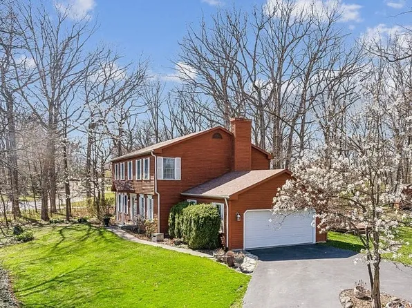 26850 S Balmoral Woods Dr, Crete, IL 60417