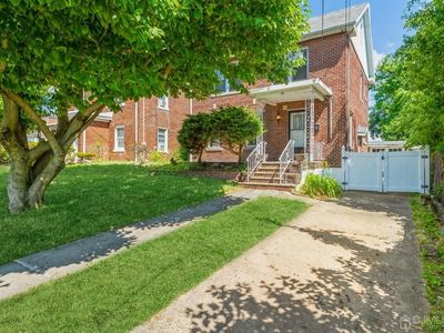 10 S 4th St, Fords, NJ, 08863