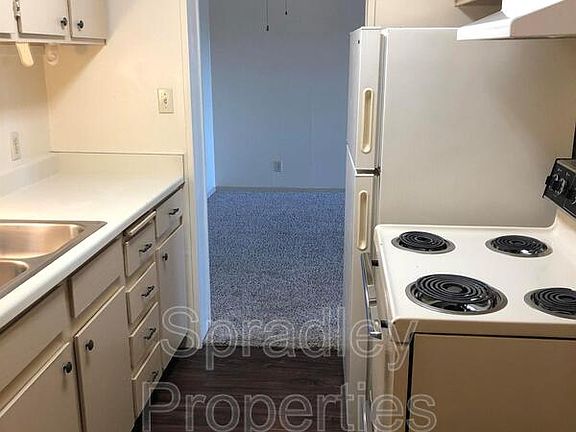 4th image of 608 John Paul Jones Dr APT 138