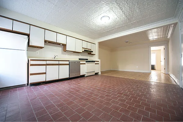 Rented by Stribling | media 23