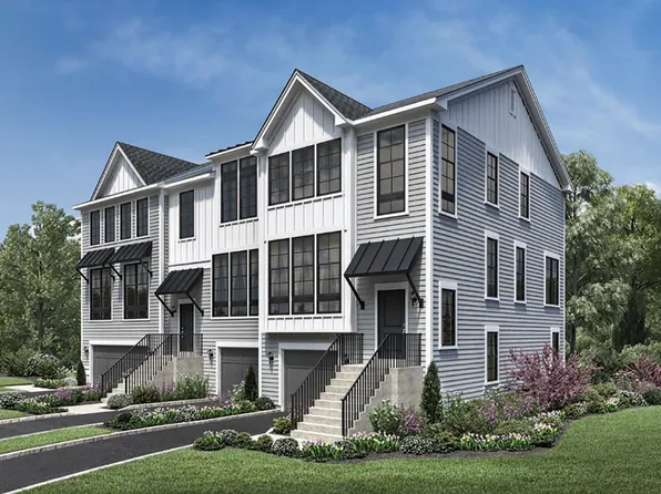 139 Brentwood Cir, Danbury, CT 06810