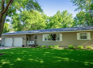408 Miller St, Spicer, MN 56288