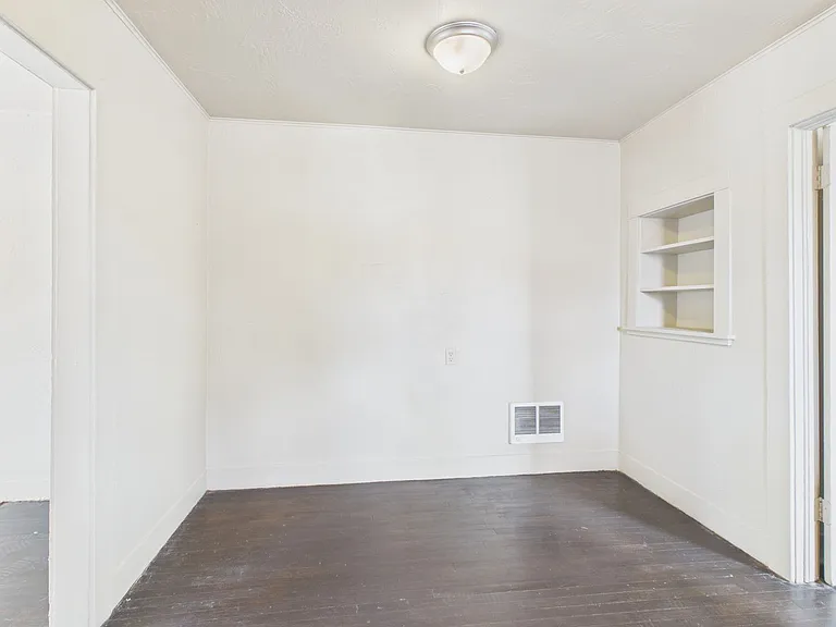 913 S Louisiana St #B — Photo 12