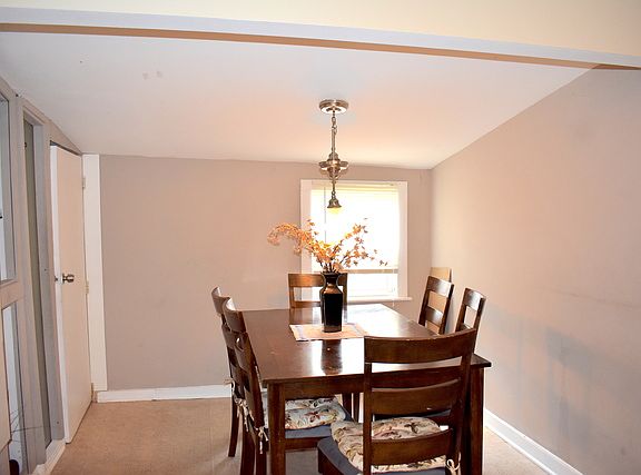 3rd image of 2224 Lewis Ave