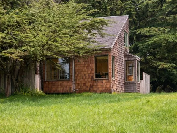 39654 Leeward Rd, The Sea Ranch, CA 95497