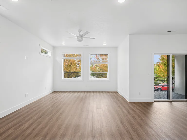 5825 W Hidden Springs Dr #200 — Photo 6