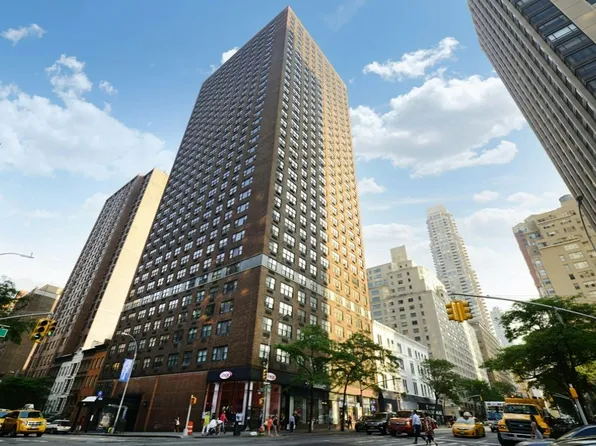 200 East 72nd Street image 1 of 10