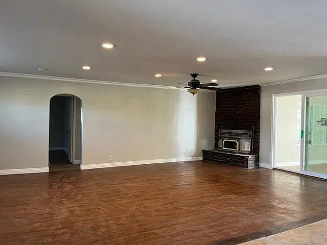 3 bed, 1792 sqft, $3,200 — Photo 2