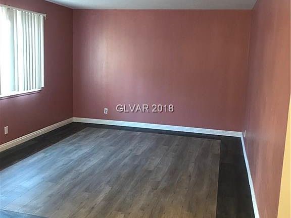 2nd image of 3524 Jungle Dr Unit 5