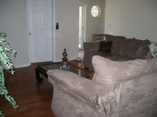4th image of 115 Brixton Cir