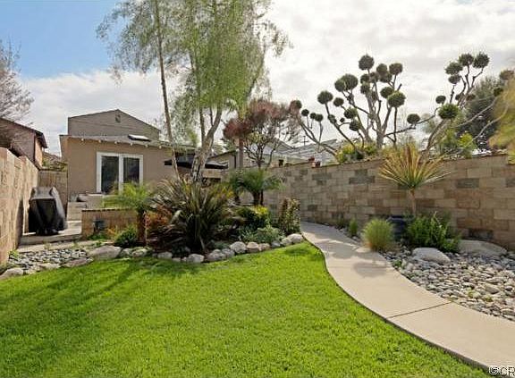 2nd image of 738 Rosecrans Ave