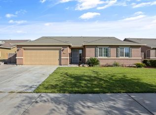 2522 W Porter Ave, Visalia, CA