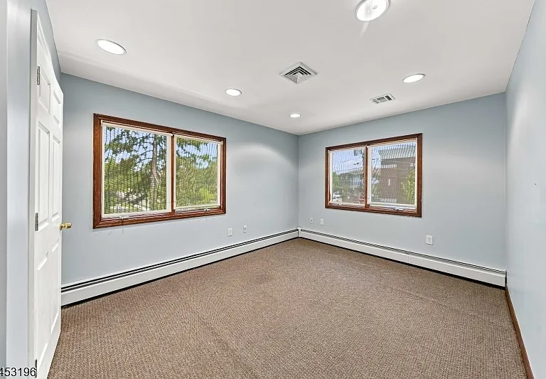 32 Commerce Dr #2 — Photo 7