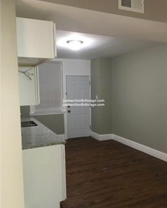 2nd image of 6604 S Winchester Ave APT 1