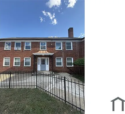 451 Burbank St SE #4 — Photo 2