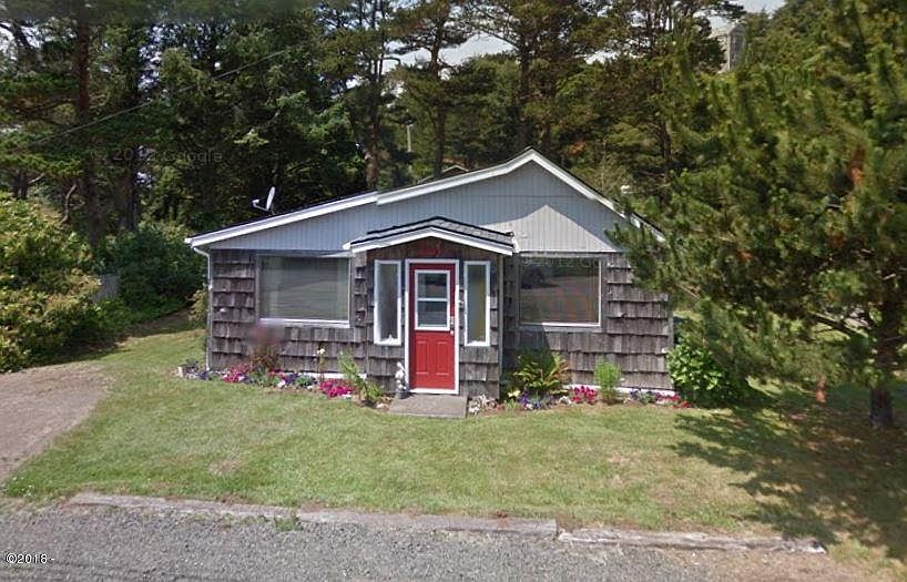 1st image of 3009 SW Beach Ave