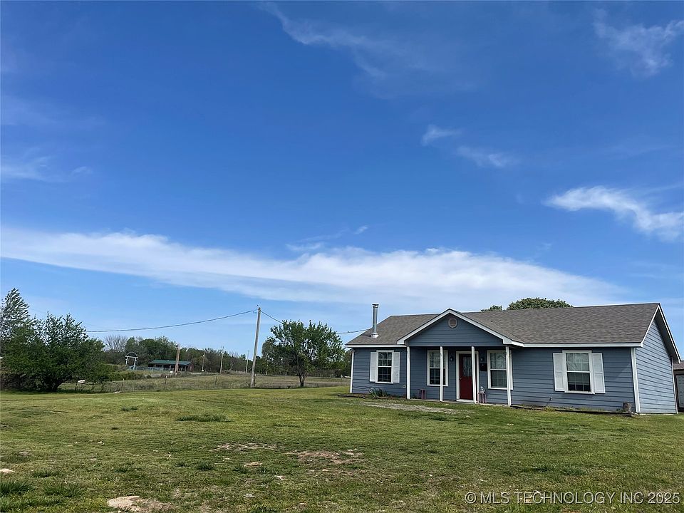 2nd image of 4074 E 470th Rd