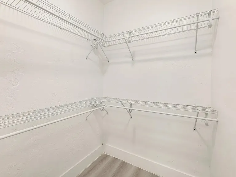 1101 Euclid Ave #10 — Photo 8
