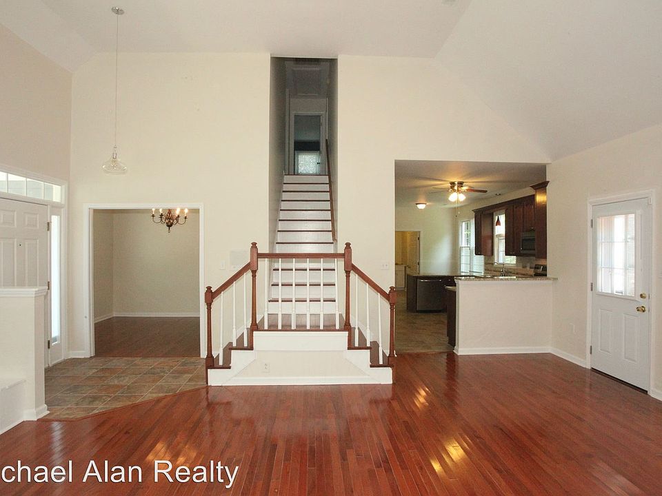 1st image of 9513 Clifton Meadow Dr