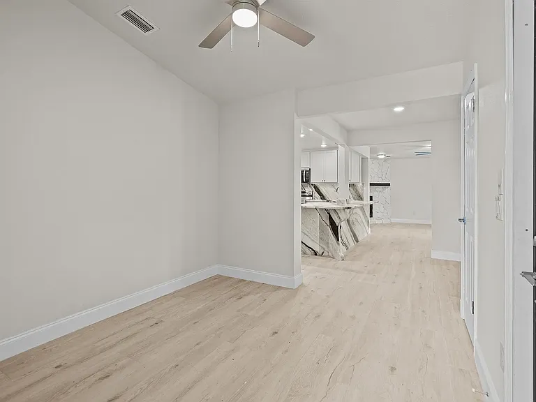 202 Gerona Rd — Photo 2