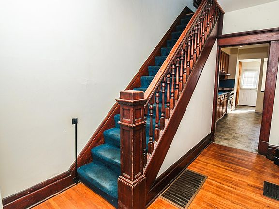 5th image of 251 E Blake Ave